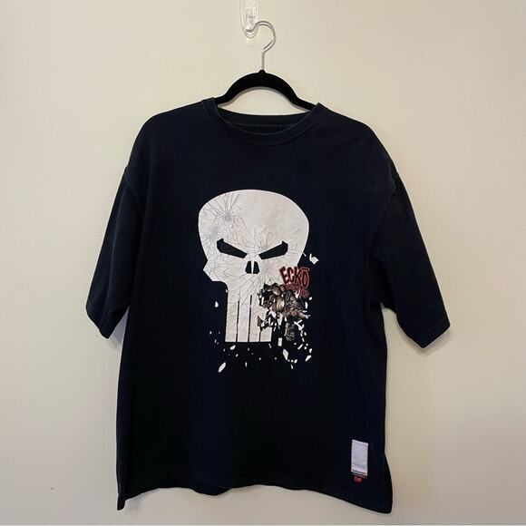 Y2K Vintage Ecko Unltd. L black white short sleeve t-shirt The Punisher Marvel - Picture 1 of 7